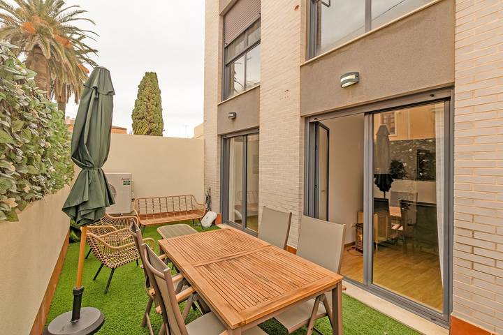 Holiday rental for 4 people, with terrace in Valencia