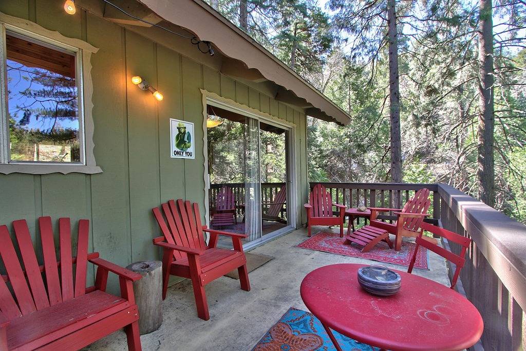 Log Cabin for 6 Guests in Crestline, Lake Gregory