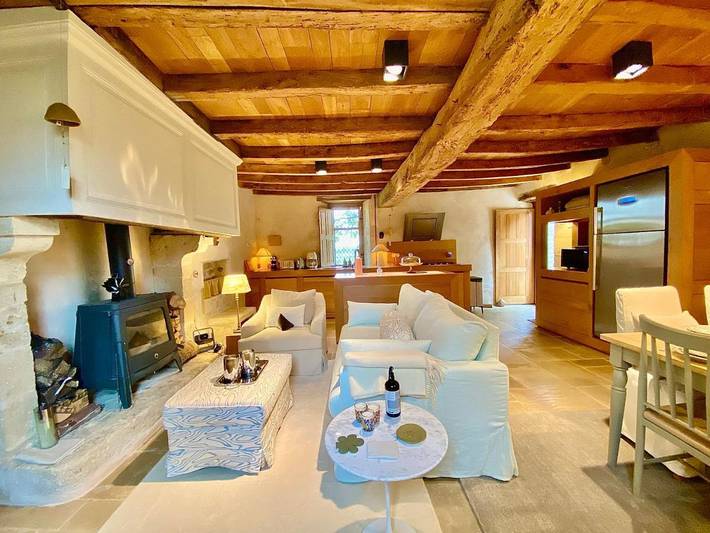 Location de vacances pour 6 personnes, avec jardin à Bouhet - 3