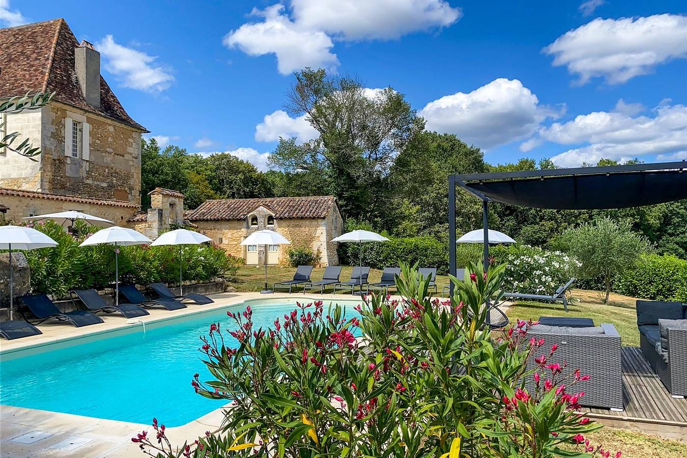 Château pour 14 personnes avec piscine in Saint-Martin-des-Combes, Périgord Pourpre