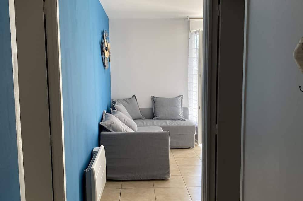 Appartement entier, Appartement 2 Pièces à 380 Mètres de la Plage et des Commerces in Saint-Marc-sur-Mer, Saint-Nazaire
