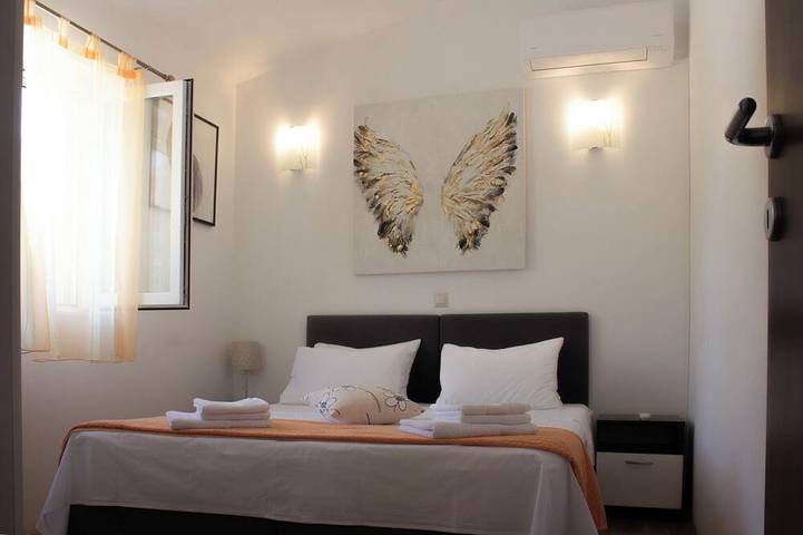 Villa Katja Mit privatem Pool, kostenlose Fahrräder in Srijane, Dalmatinisches Zagora