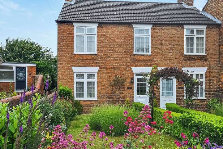 Holiday rental for 4 people, with garden, with pets in Louth