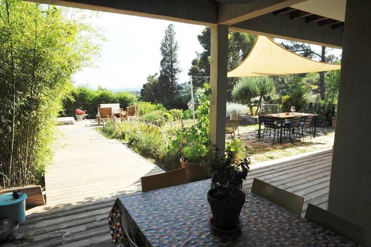 Location de vacances pour 6 personnes, avec jardin et vue, animaux acceptés à Villeneuve-lès-Avignon - 4