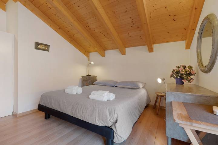 Entire apartment, Casa Rosy with Balcony and Mountain View in the Center of Pinzolo in Pinzolo, Comune di Pinzolo