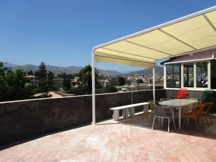 Apartamento entero, 5 estancias 8 Personas in Schisò, Giardini-Naxos