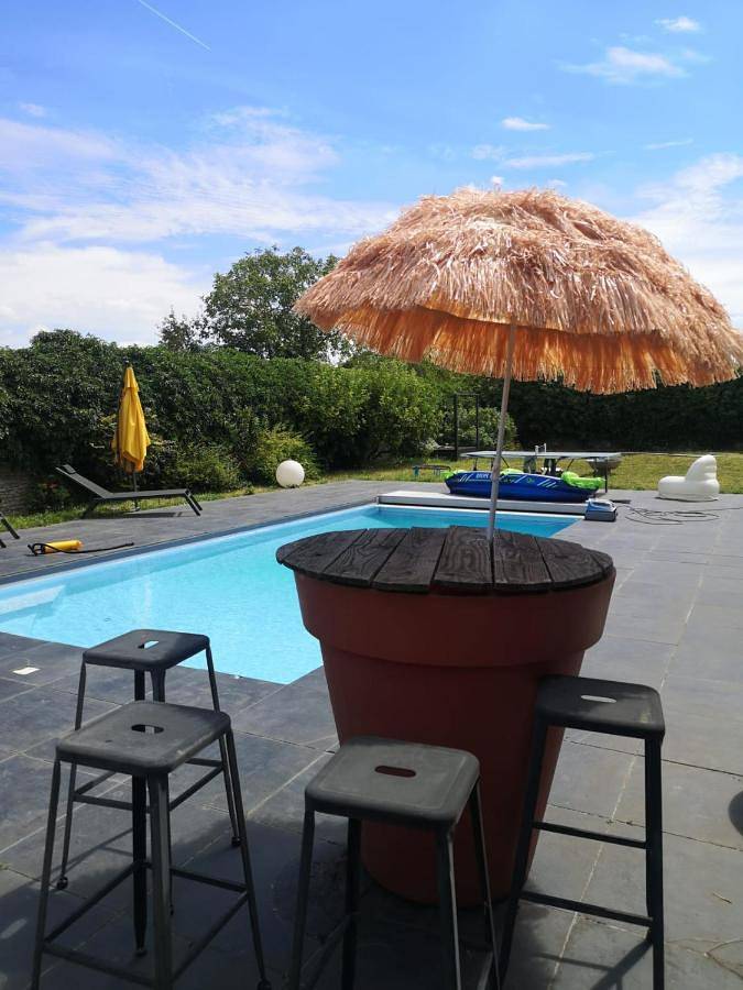 Maison de vacances pour 10 personnes, avec sauna ainsi que jardin et piscine