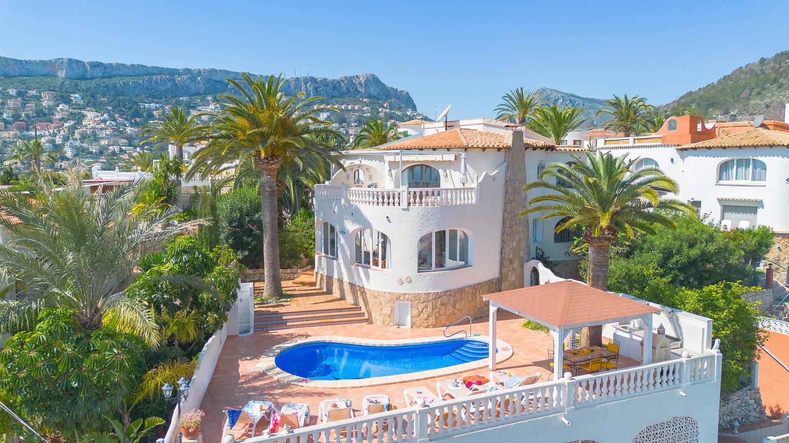 Villa Horus - Plusholidays in Calpe, Costa Blanca
