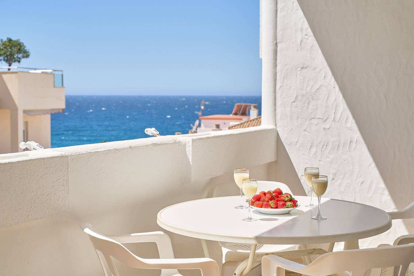 Apartamento entero, Apartamento 'Mediterraneo' con vistas al mar, Wi-Fi y aire acondicionado in La Herradura, Almuñecar