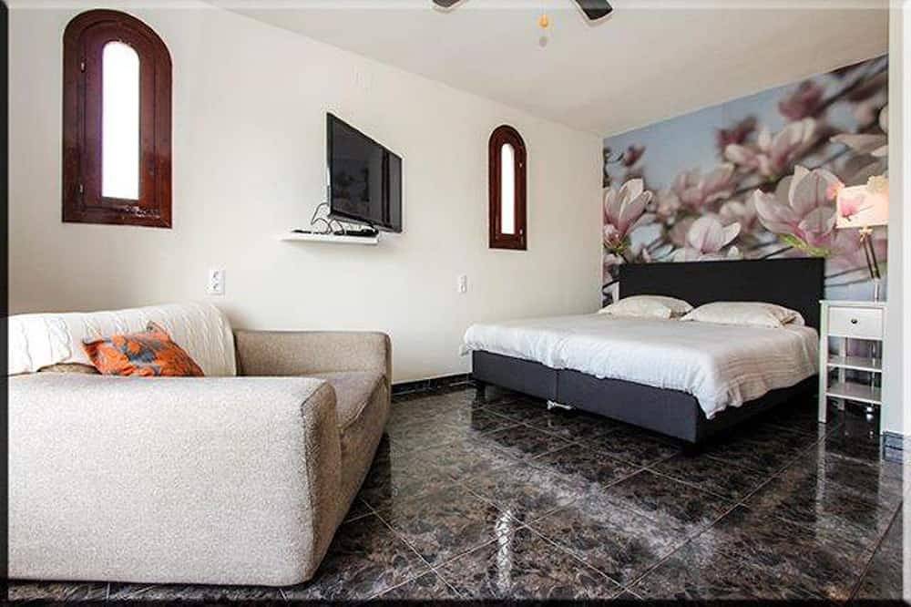 Casa Gusta, una hermosa villa con impresionante piscina y jardín de palmeras! in Xaló, Costa Blanca