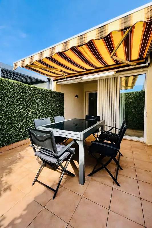 Location de vacances pour 6 personnes, avec piscine dans Plage des Aresquiers