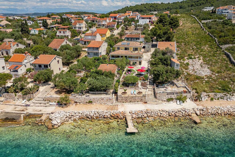 Appartamento vacanze a Pasman a partire da 187€ a notte