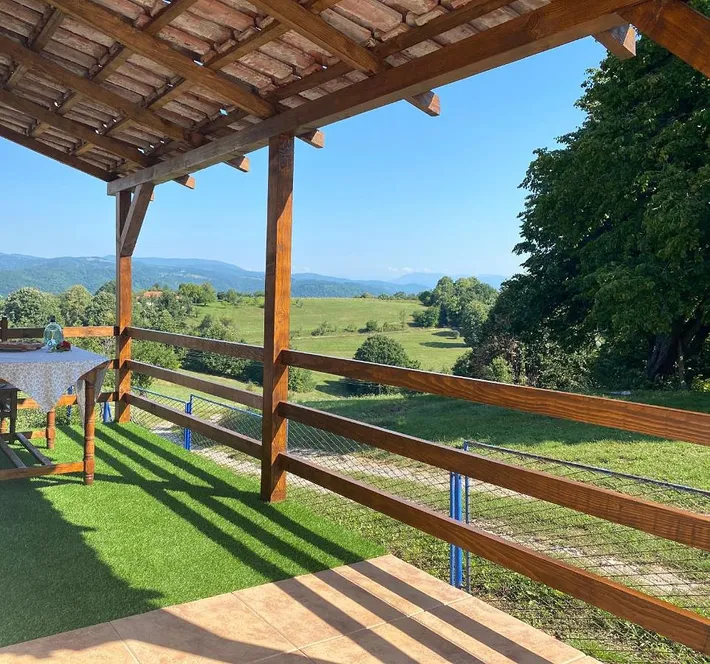Ferienhaus für 6 Personen, mit Ausblick und Terrasse - 1