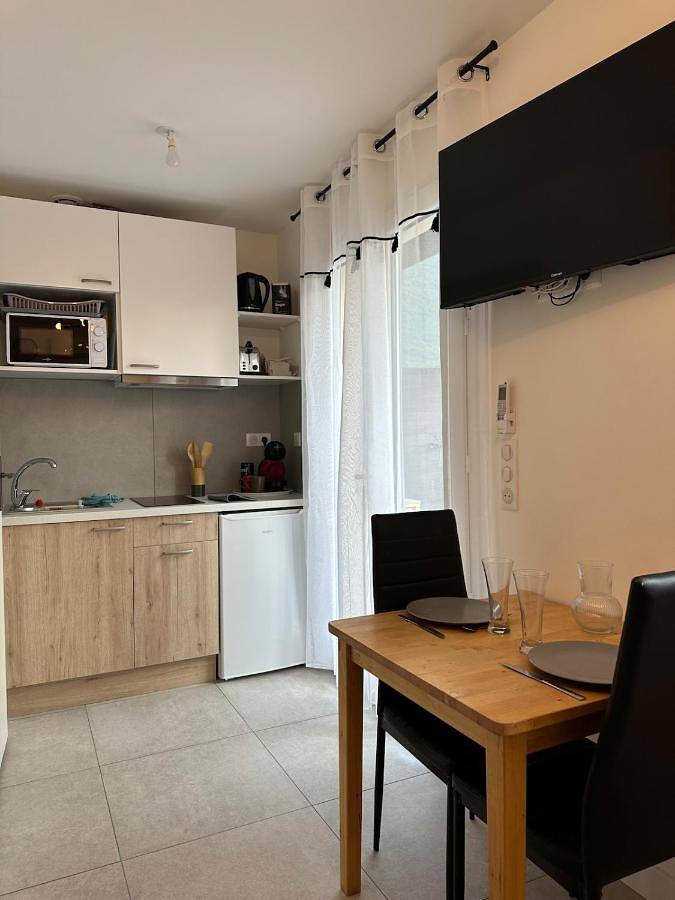 Appartement entier, Queen Studio in Saint-Vincent-de-Mercuze, Isère