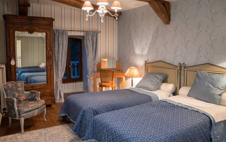 Charmantes Haus in Le Blanc mit Spa und Garten in Le Blanc, Le Blanc und Umgebung