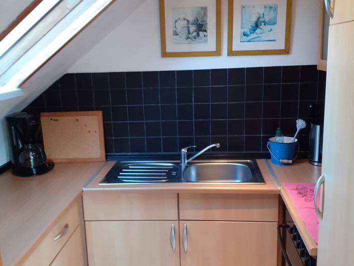 Ganze Wohnung, Ferienwohnungen Liedtke - Ferienwohnung Nr. 1, 38qm, 1 Wohn-/Schlafzimmer, Gemeinschaftsterrasse, max. 2 Personen in Körbecke, Möhnesee