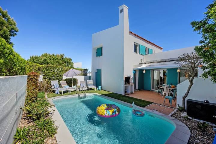 Villa für 6 Personen, mit Balkon und Garten
