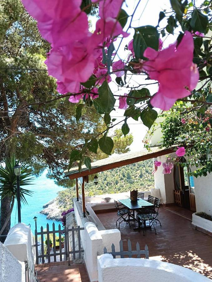 Villa per 8 persone, con giardino e piscina nonché idromassaggio e piscina per bambini, adatto a famiglie con bambini in Gargano
