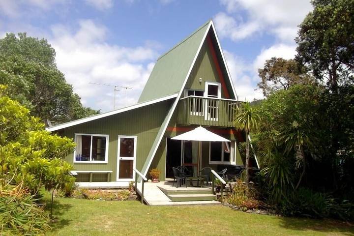 Holiday home for 7 people, with garden and balcony in Waikato