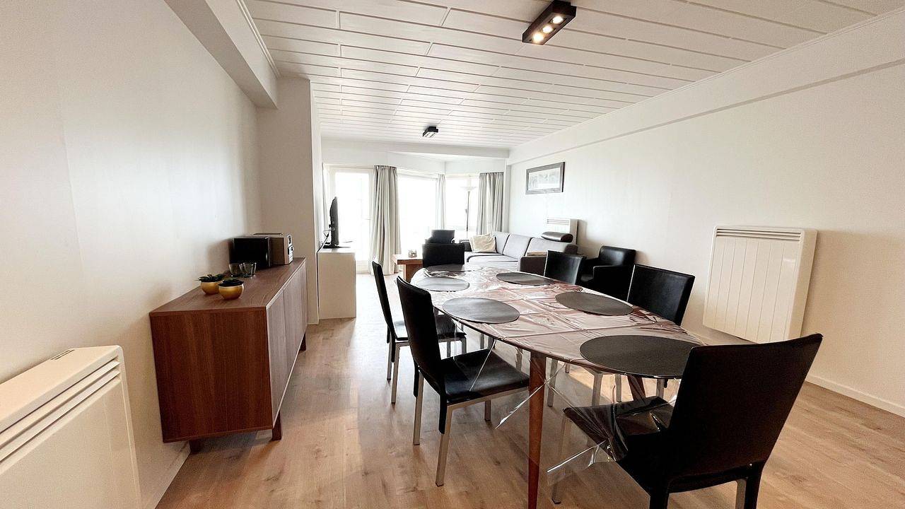 Geheel vakantieappartement, Vakantieappartement voor 8 personen met balkon/terras in Wenduine, De Haan
