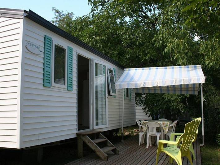 Camping pour 8 personnes, avec Terrasse et Piscine