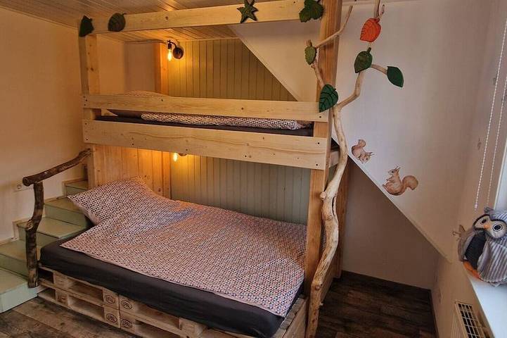 Ganze Wohnung, Ruhige 145qm Ferienwohnung mit Garten & 3 Sz – ideal für Familien & Freunde in Kißlegg, Region Bodensee-Oberschwaben