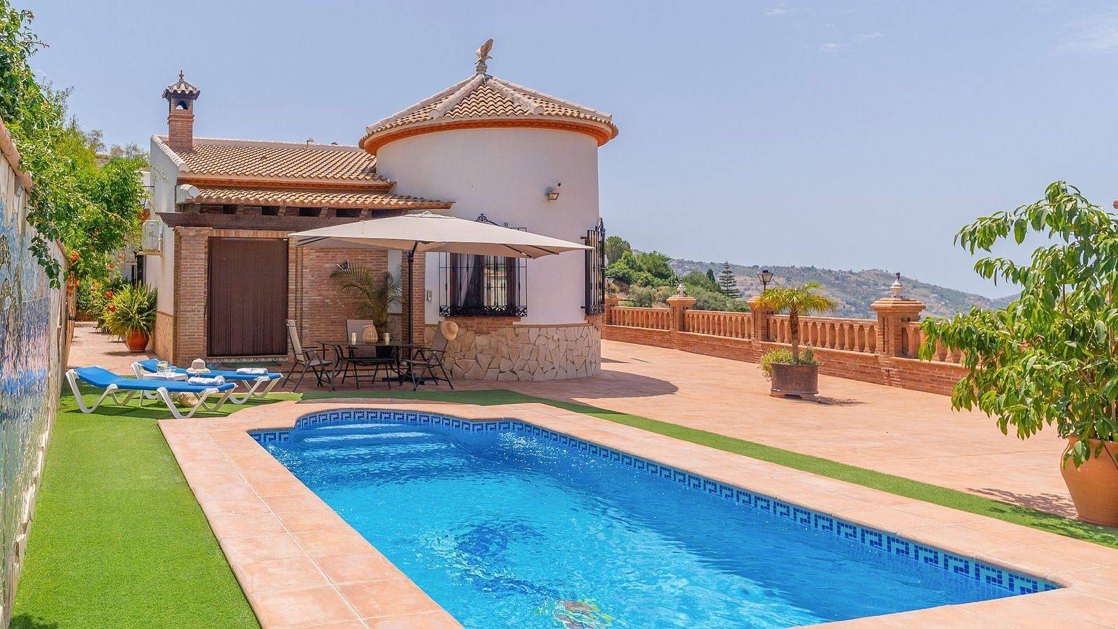 Villa Almijara Cómpeta by Ruralidays in Cómpeta, Málaga Provinz