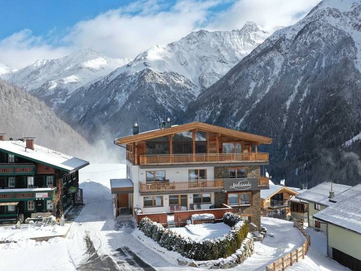 Hütte für 3 Personen, mit Terrasse und Sauna sowie Ausblick und Balkon/Terrasse im Ötztal - 3