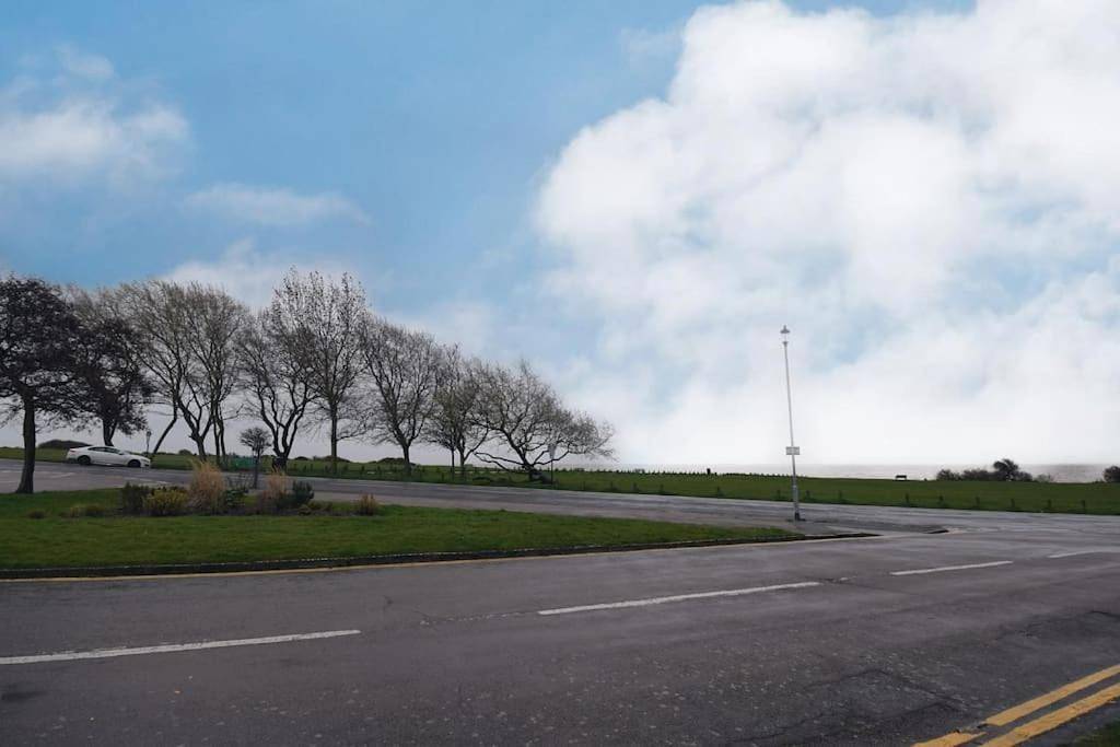 Entire apartment, One-Bedroom Apartment in Frinton on Sea, Frinton and Walton