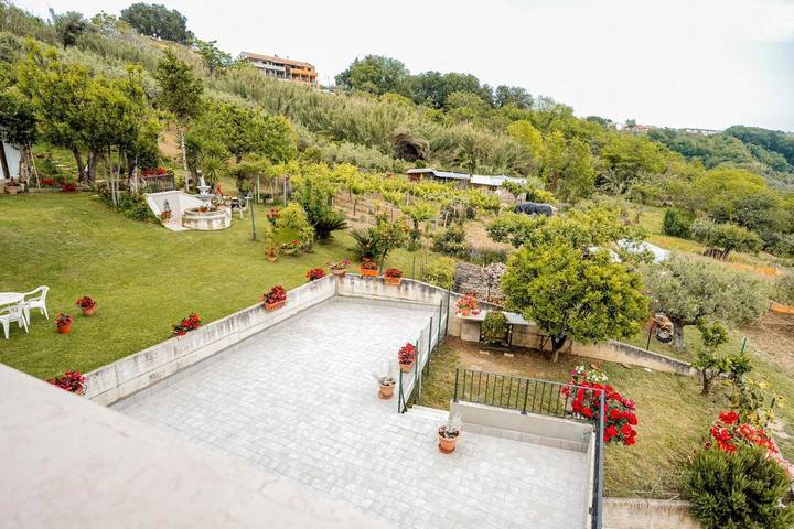 Gîte pour 5 personnes, avec jardin et vue à Mozzagrogna - 3