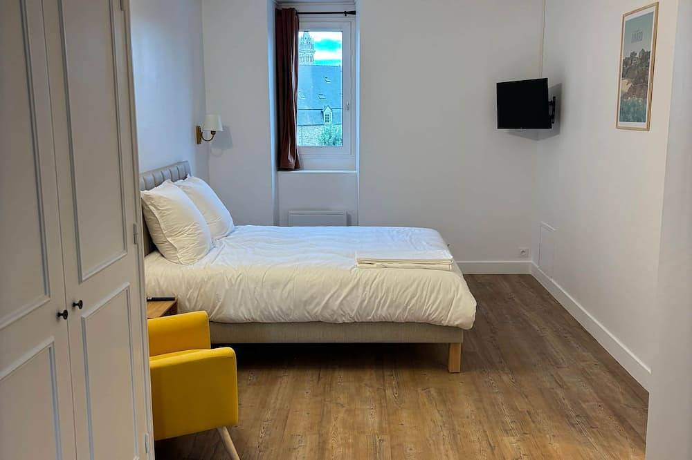 Ganze Wohnung, Tyyann 9: A 30-square-meter studio equipped with a kitchenette and a bathroom in Plancoët, Dinan und Umgebung