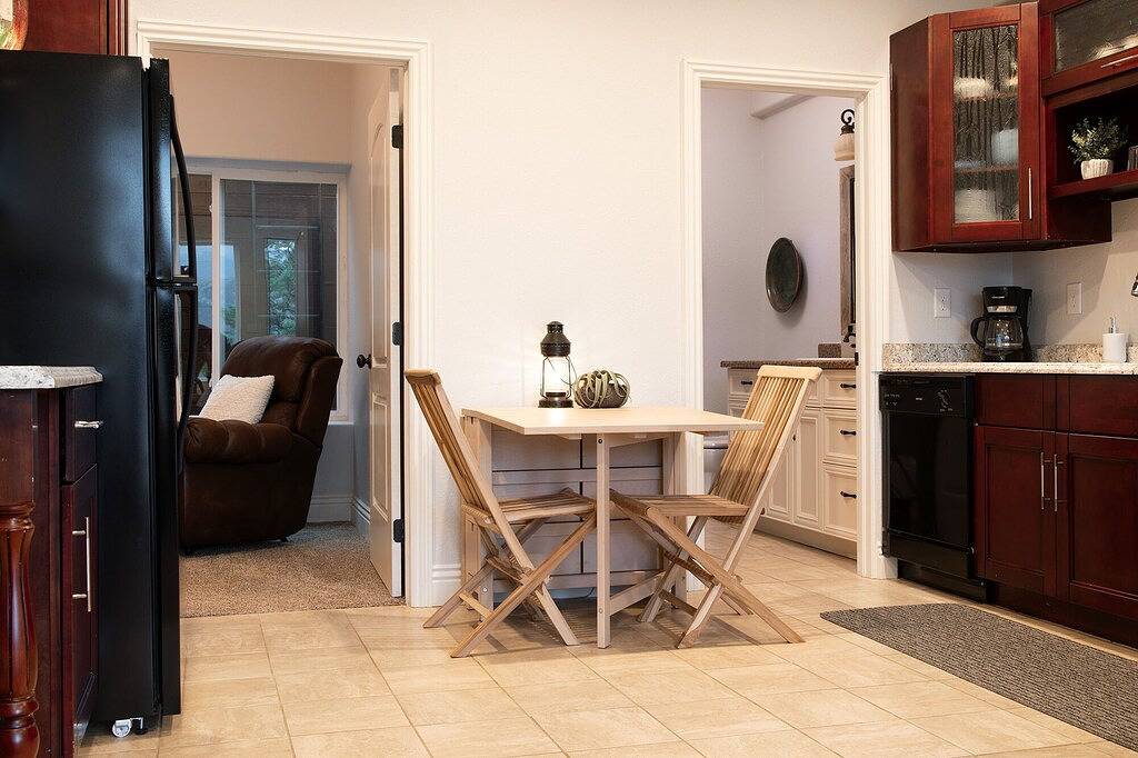 Ganze Wohnung, Escape the city and come to this mountain apartment where adventure awaits. in Chipita Park, El Paso County (CO)