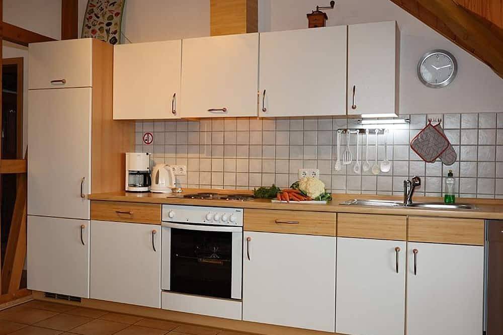 Ganze Wohnung, 4-Bett-Ferienwohnung Dusche/Wc - Ferienwohnungen Heck in Habscheid, Eifelkreis Bitburg-Prüm