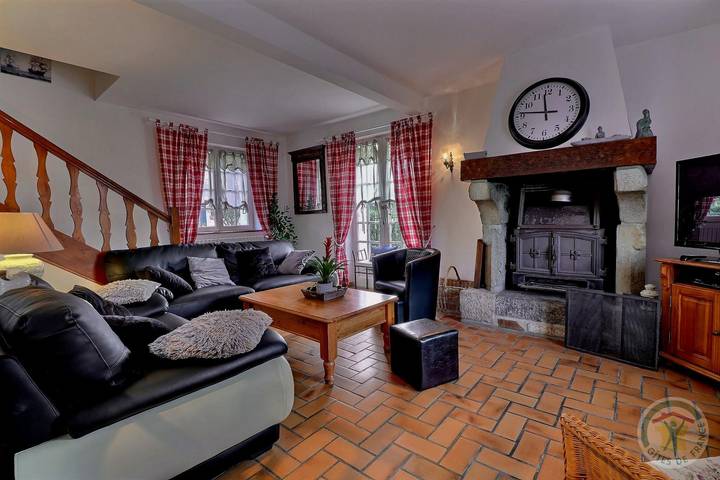 Gîte pour 8 personnes, avec Terrasse ainsi que Jardin et Vue à Saint-Briac-sur-Mer - 4