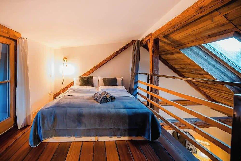 Entire apartment, Historic Cottage in Old Town - for 6 guests in Bad Tölz, Tölzer Land