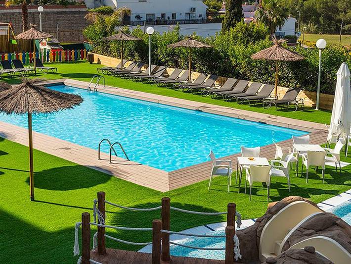 Ganze Wohnung, Apartamentos Els Llorers - Wohnung 4 personen - A1 Apto 2+2 V. Montaña Sup. in Roca Grossa, Lloret de Mar