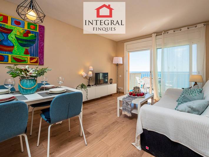 Appartement entier, Appartement avec terrasse face à la mer, rénovation 2022 in Sant Antoni de Calonge, Calonge