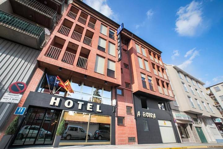 Hôtel pour 4 personnes, avec terrasse, adapté aux familles