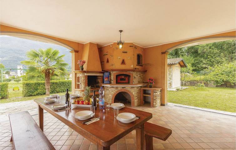 Appartement familial avec piscine et parking in Camaiore, Riviera Italienne