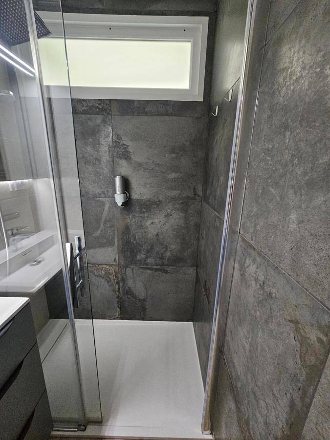Appartement de vacances entier, Deluxe Double Room in Saint-Laurent-de-la-Prée, Région de Rochefort