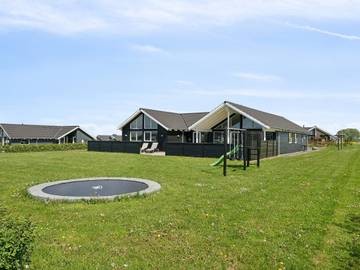 Ferieudlejning til 16 Personer i Bogense, Båring Vig, Billede 1