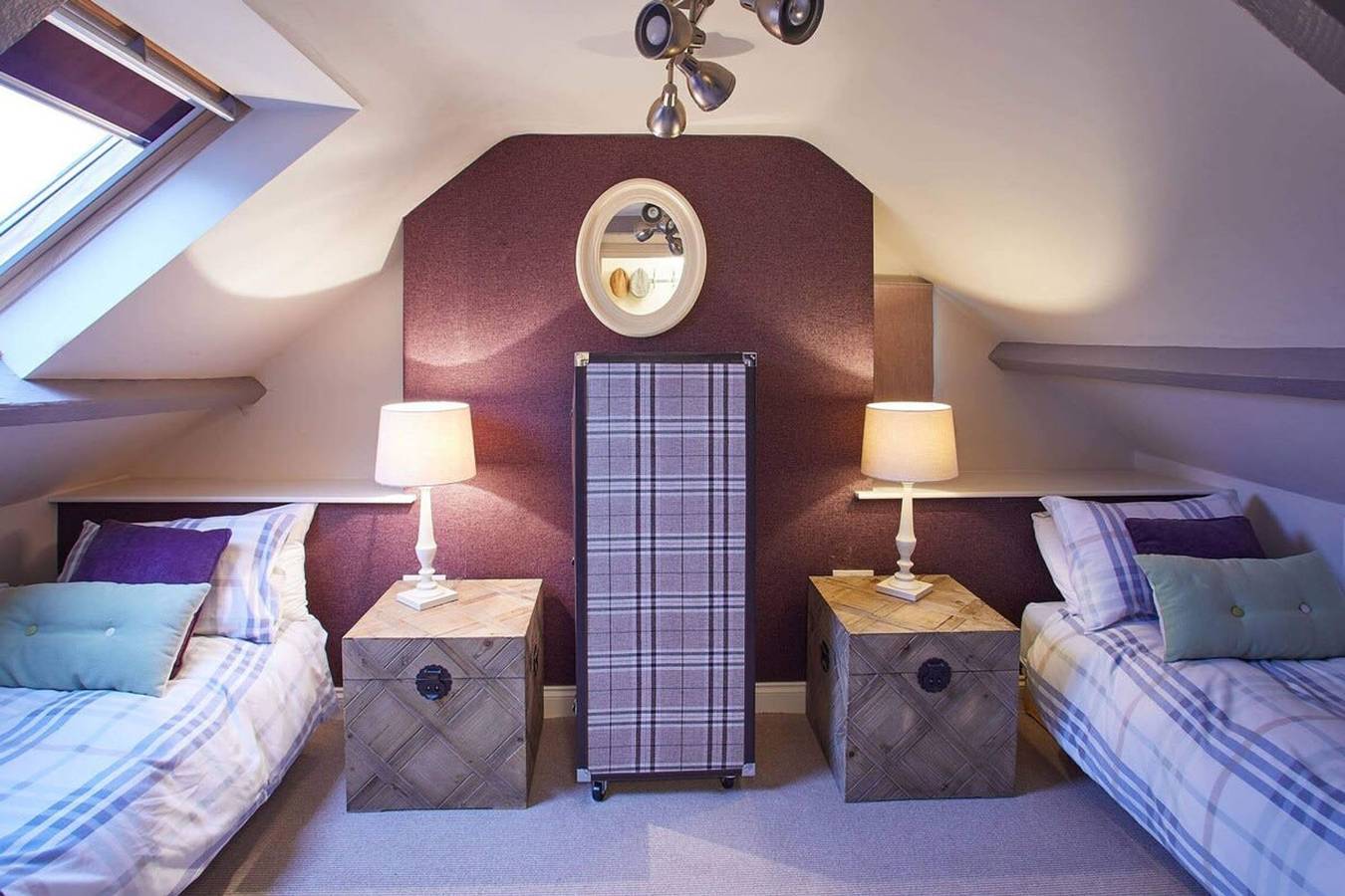 Entire apartment, Host Stay Spyglass 1708 in Whitby, North York Moors National Park