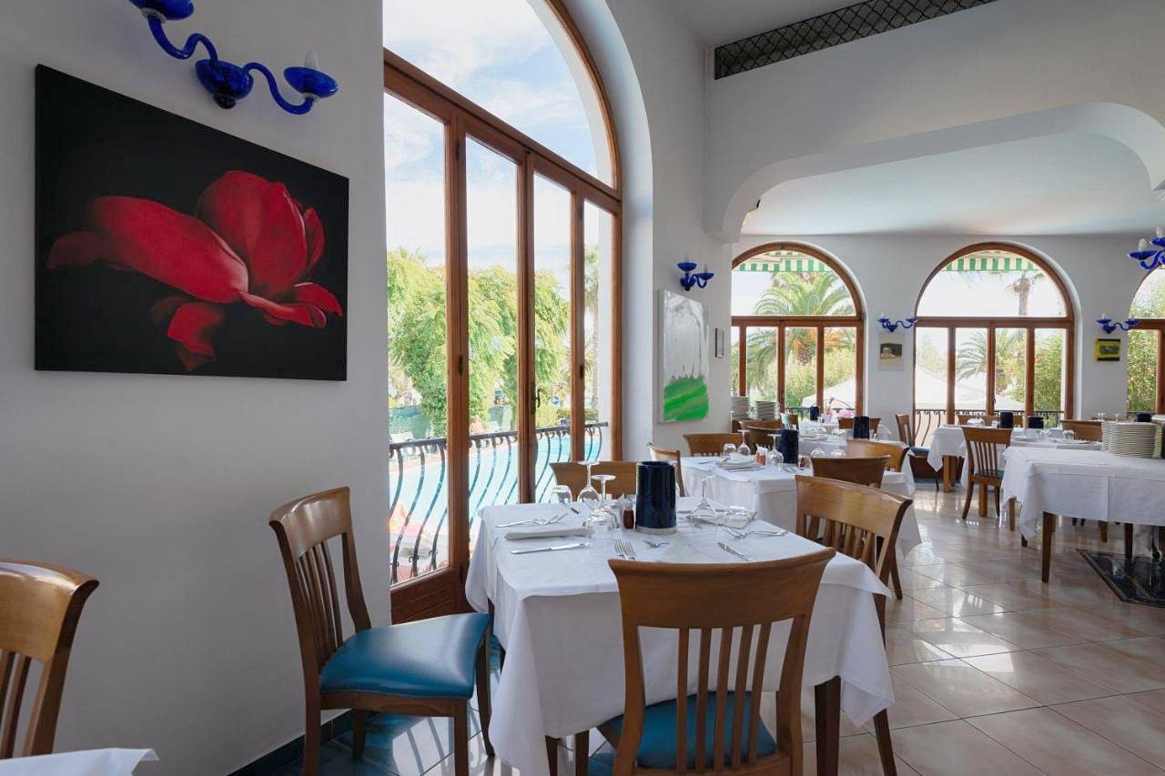 Grand Hotel Excelsior in San Benedetto del Tronto, Riviera delle Palme