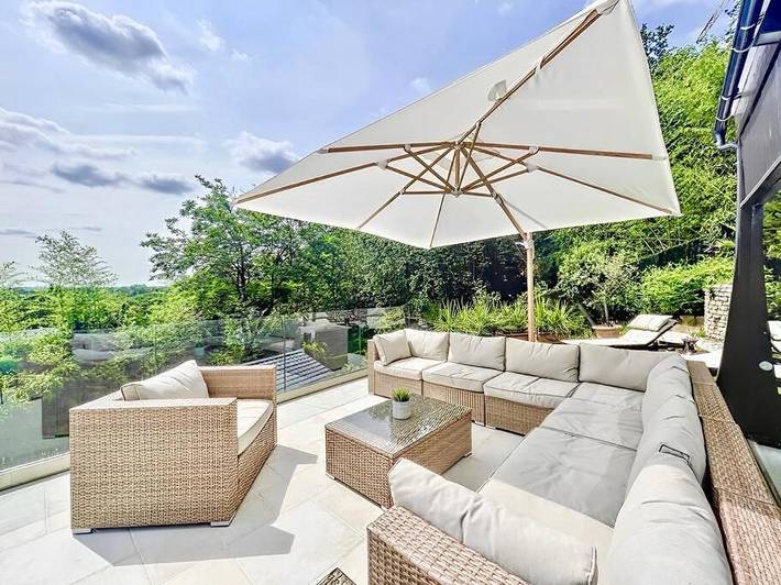 Location de vacances pour 8 personnes, avec terrasse et jardin ainsi que piscine et vue à Le Plessis-Robinson - 2