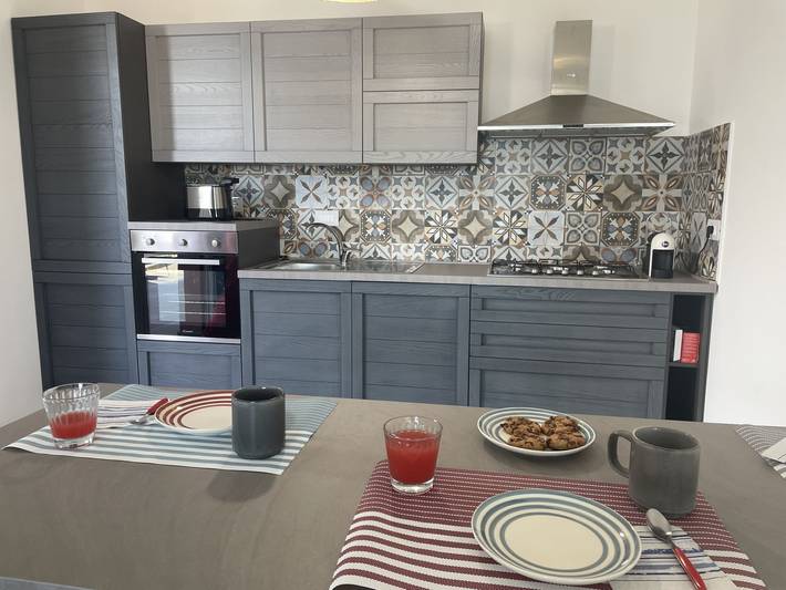 Ferienwohnung für 5 Personen, mit Balkon und Terrasse sowie Garten in San Lorenzo al Mare - 4