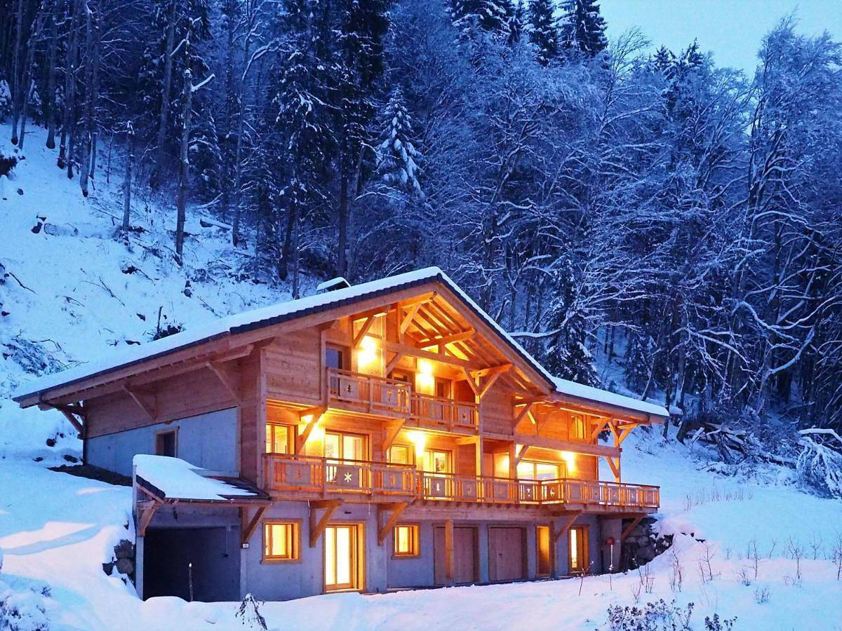 Double Room with Mountain View in Les Carroz, Arâches-la-Frasse