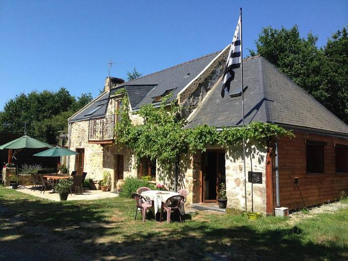 Chambre d’hôte pour 3 personnes, avec Balcon ainsi que Terrasse et Jardin