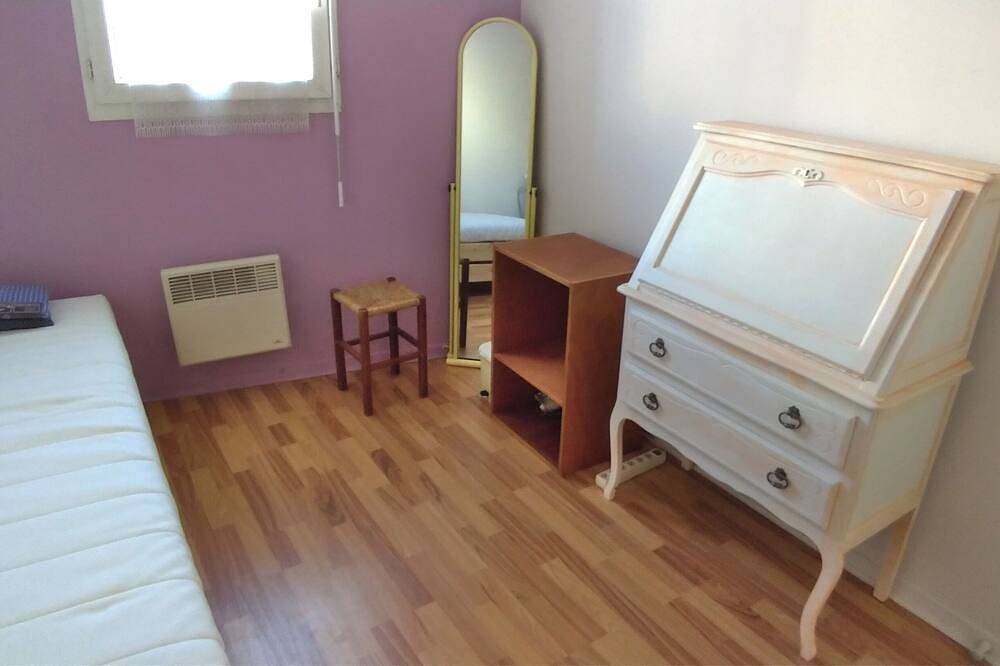 Chambre Proche la Défense in Houilles, Yvelines