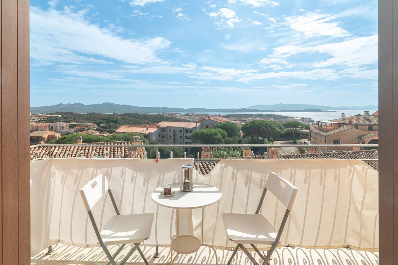 Appartamento intero, Appartamento per vacanze "B 104 Puntavilla Mare" -vista mare in Parco Nazionale dell'Arcipelago di La Maddalena, Isola della Maddalena