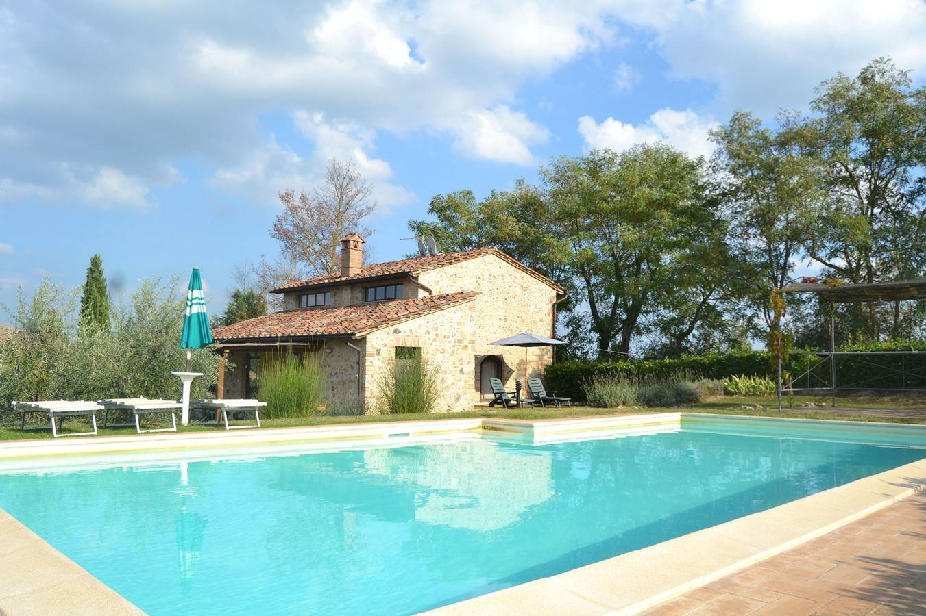 Agriturismo Con Piscina per 7 Persone in San Gimignano, Siena e dintorni